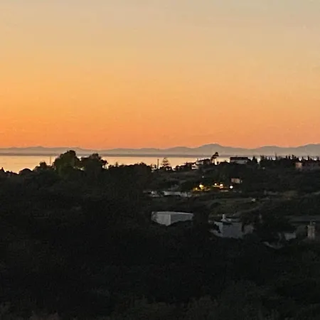 Peaceful 3 Bedroom With Infinity Pool Marbella וילה