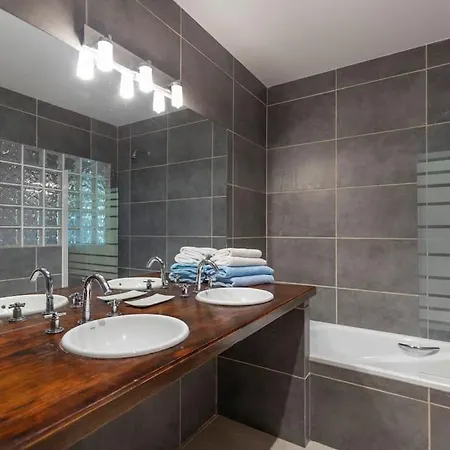 Peaceful 3 Bedroom With Infinity Pool Marbella וילה *